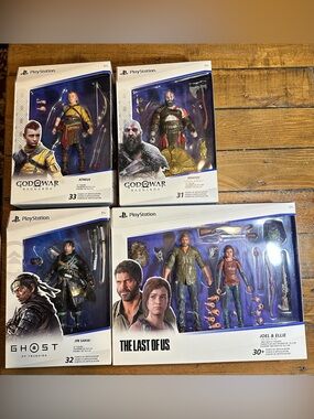 Sony PlayStation Figure Lot